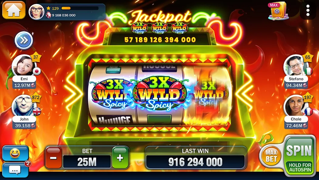 Dealer profissional de Blackjack sorrindo em uma mesa de cassino ao vivo, com cartas e fichas, transmitindo a experiência de Blackjack ao Vivo da lsbet.